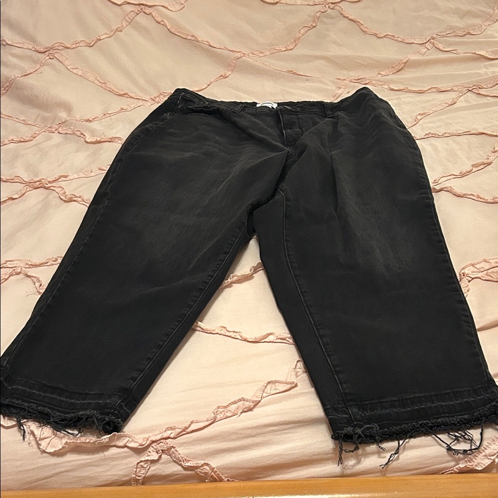 Sonoma Black Cropped Pants